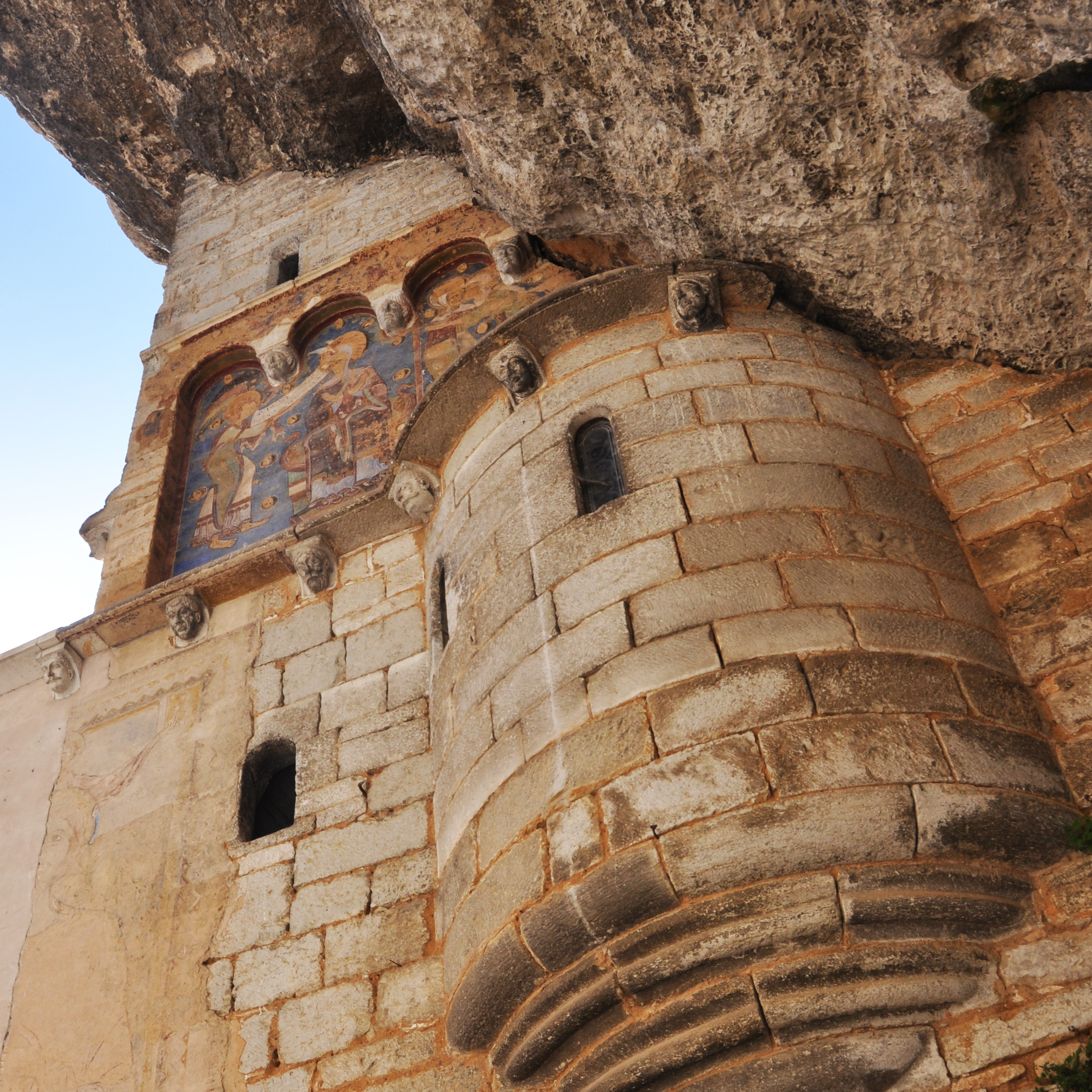 lynette-ubel-hidden-frescos-rocamadour-france